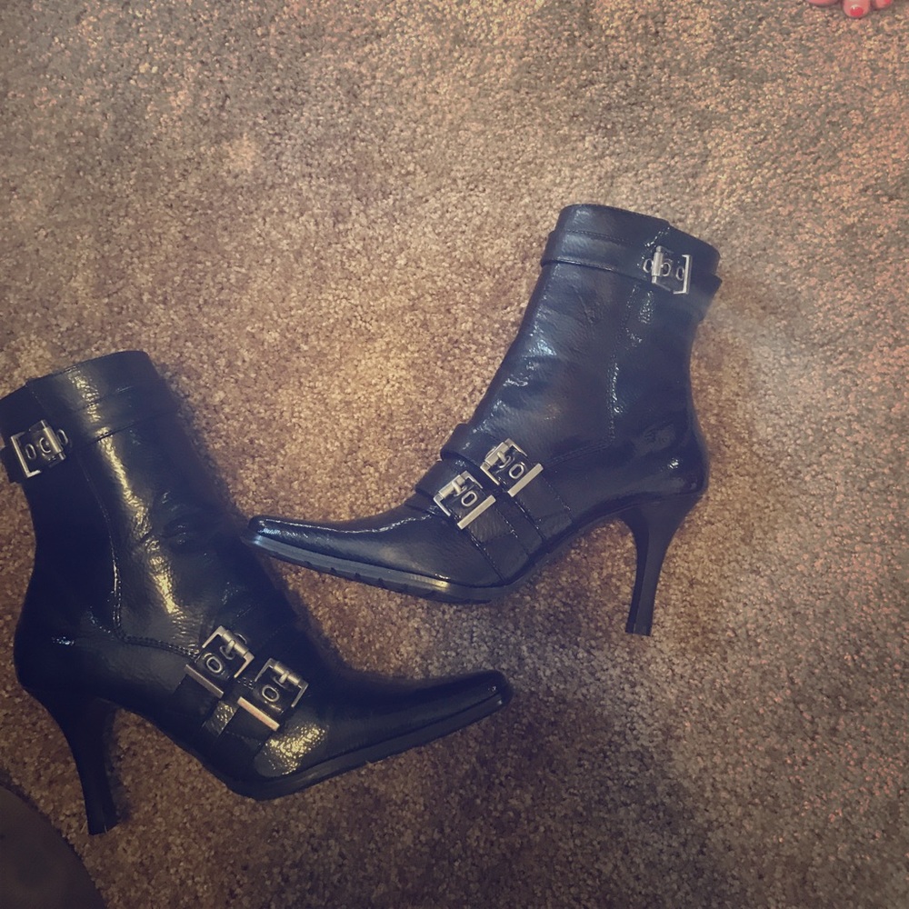 BRAND NEW Sexy mod mid calf boot