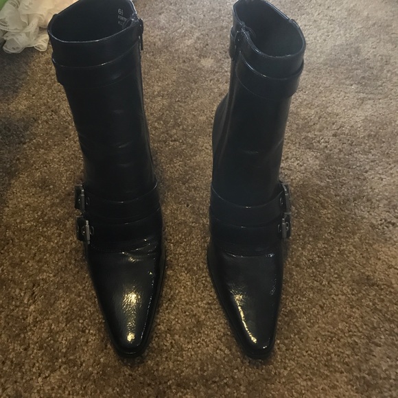 BRAND NEW Sexy mod mid calf boot - Picture 2 of 3
