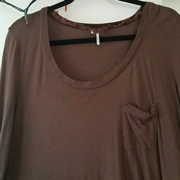 Versatile top! - Picture 2 of 4