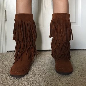 Moccasin boots