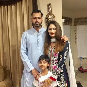 Meet your Posher, Atta