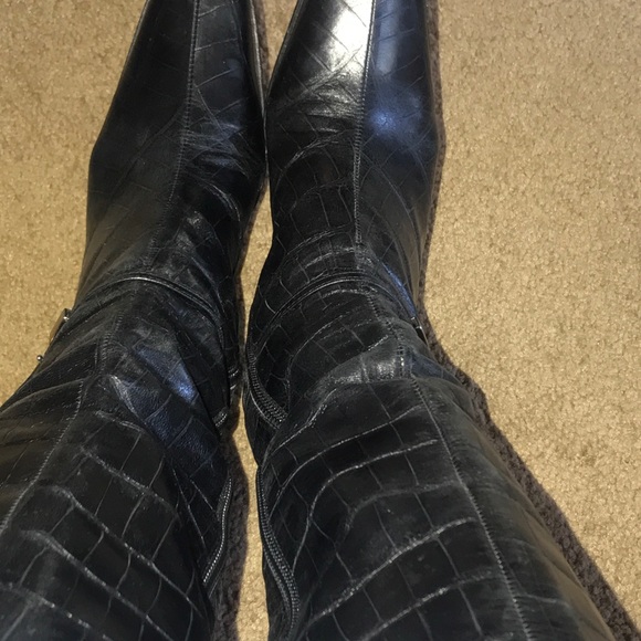 👏HP👏 Beautiful Antonio Melani -Tall boots💋 - Picture 3 of 8