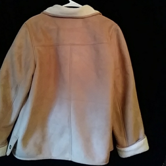 Talbots tan faux suede/shearing jacket-size L - Picture 3 of 4