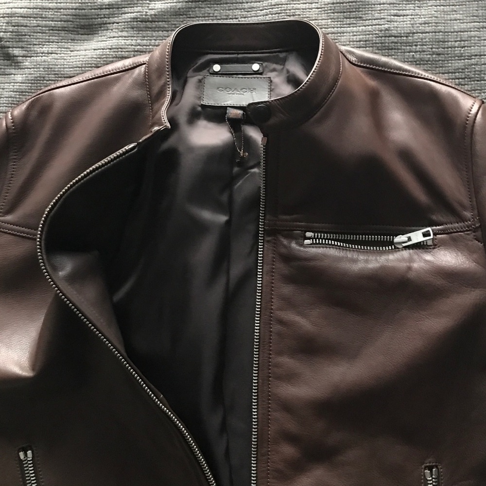New Coach Mahogany Leather Racer. Size Large