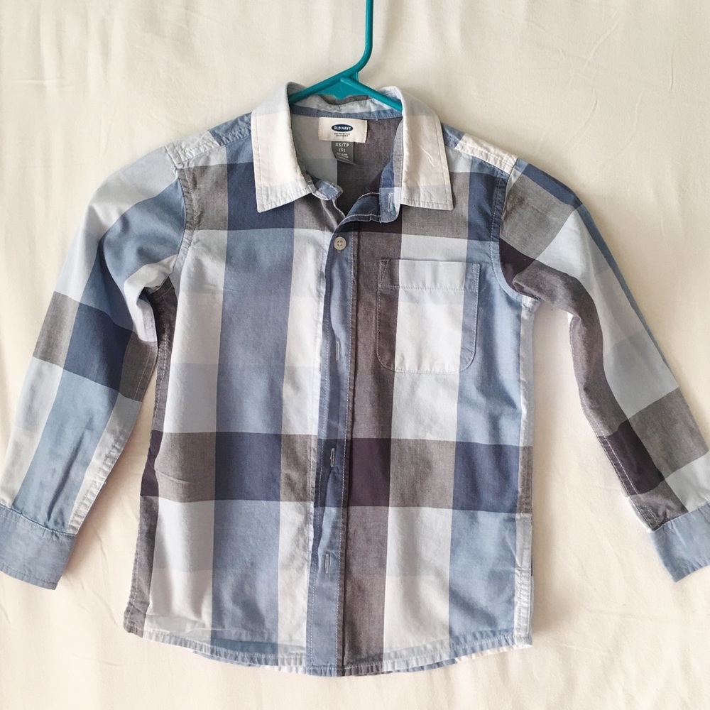 CLOSING 2/8 MUST GO Boys' dress shirt
