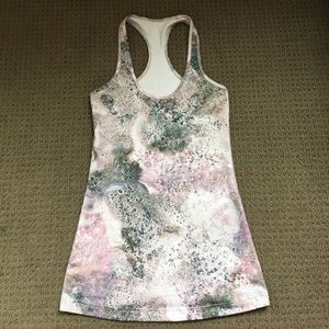 Lululemon cool racetrack tanktop size 6