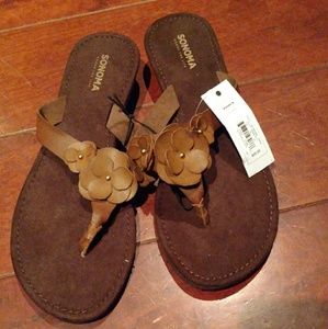 Sonoma flip flops