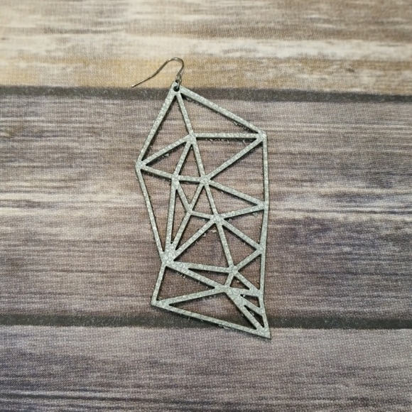 Earrings - Picture 3 of 3