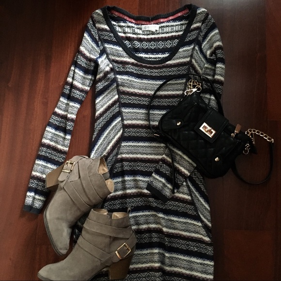 Long sleeve sweater dress - Picture 1 of 4