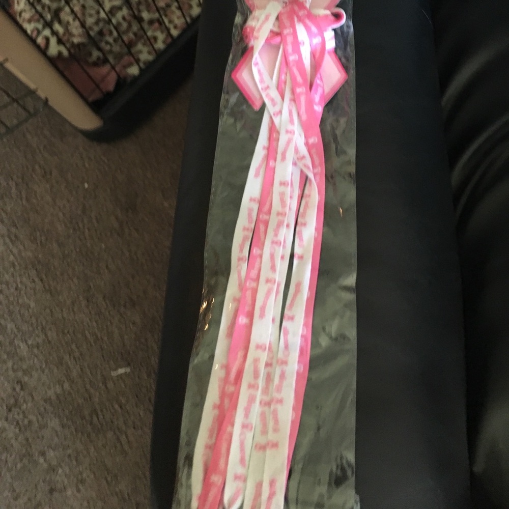 Two pairs of shoelaces brand new