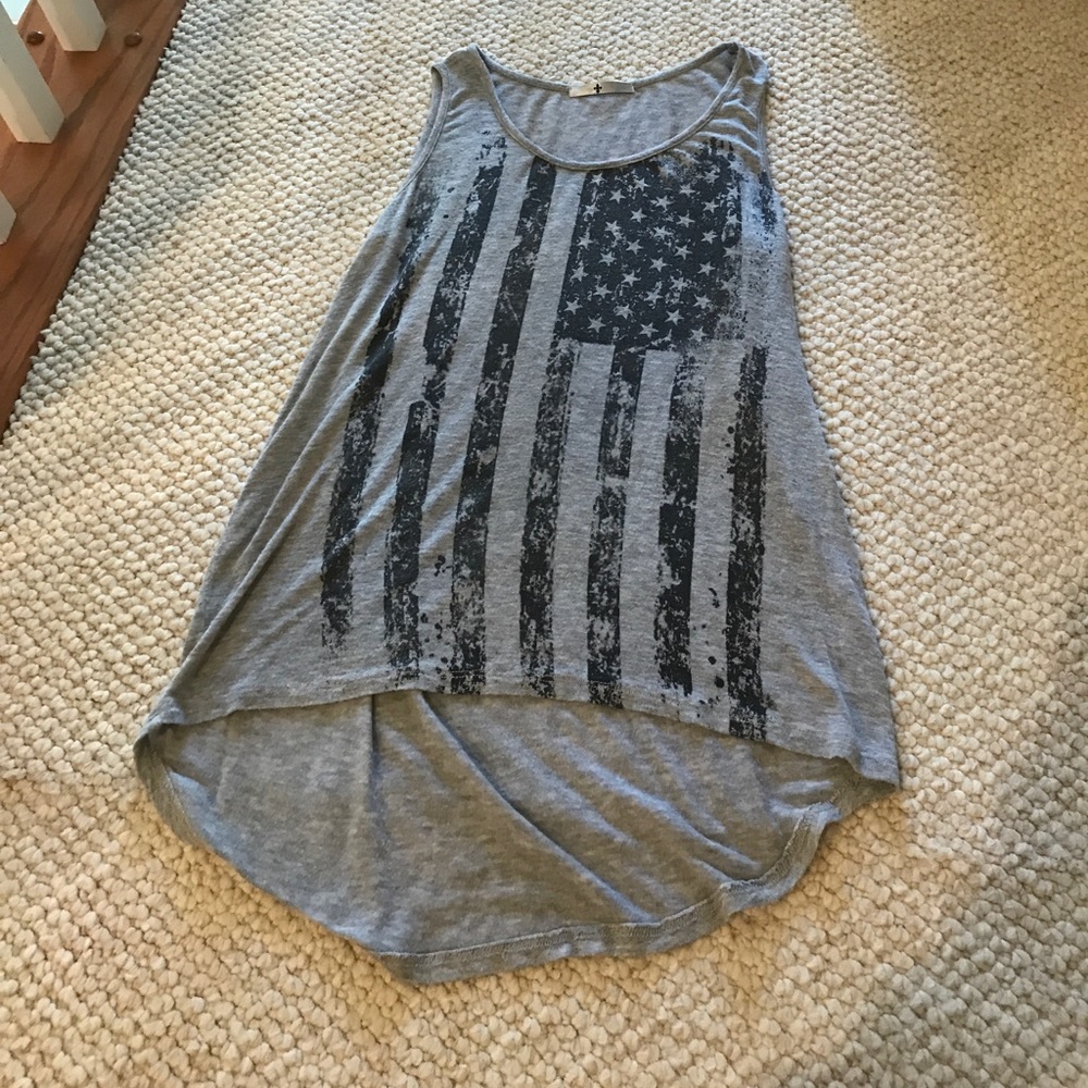 Soft gray American flag tank