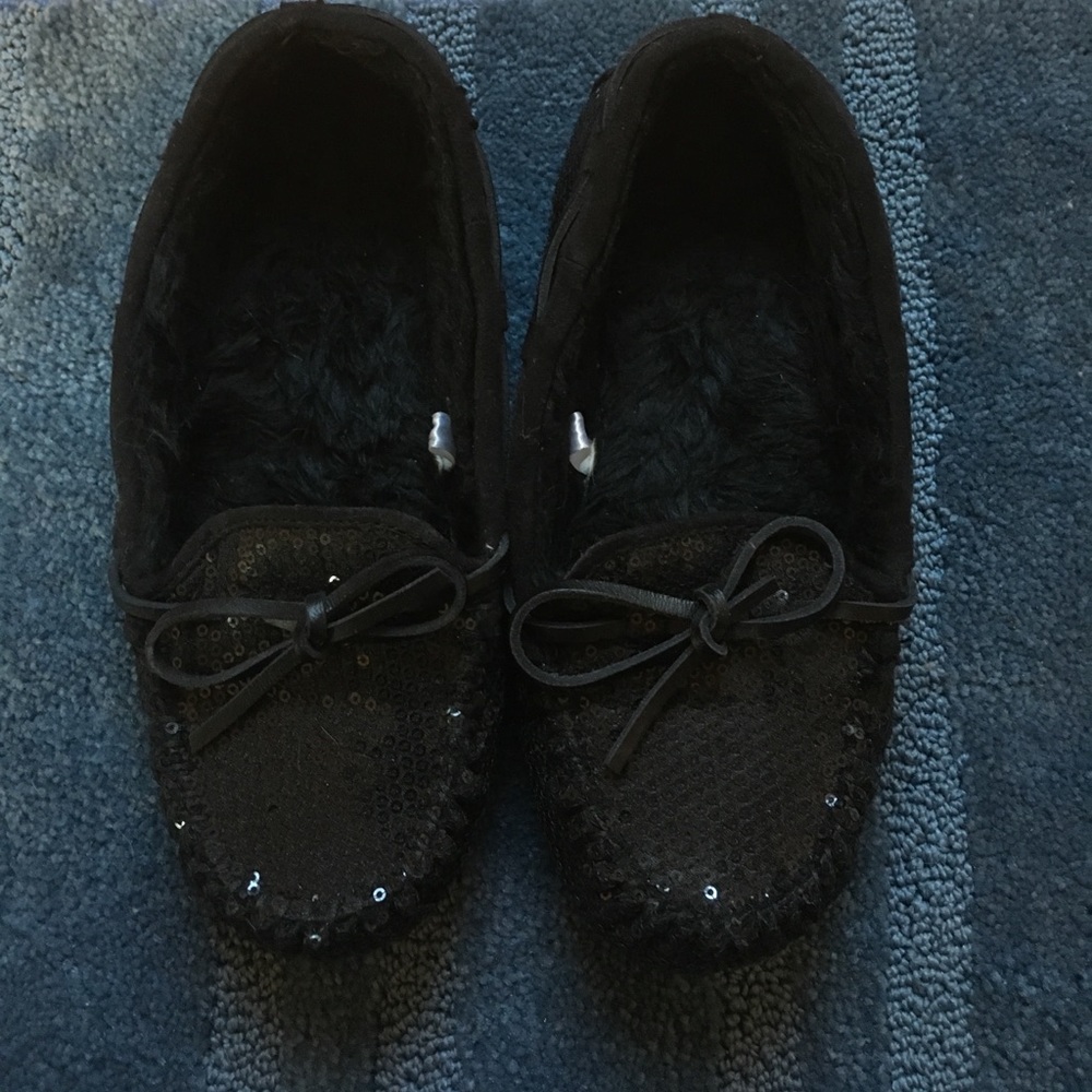🗣black moccasins🗣