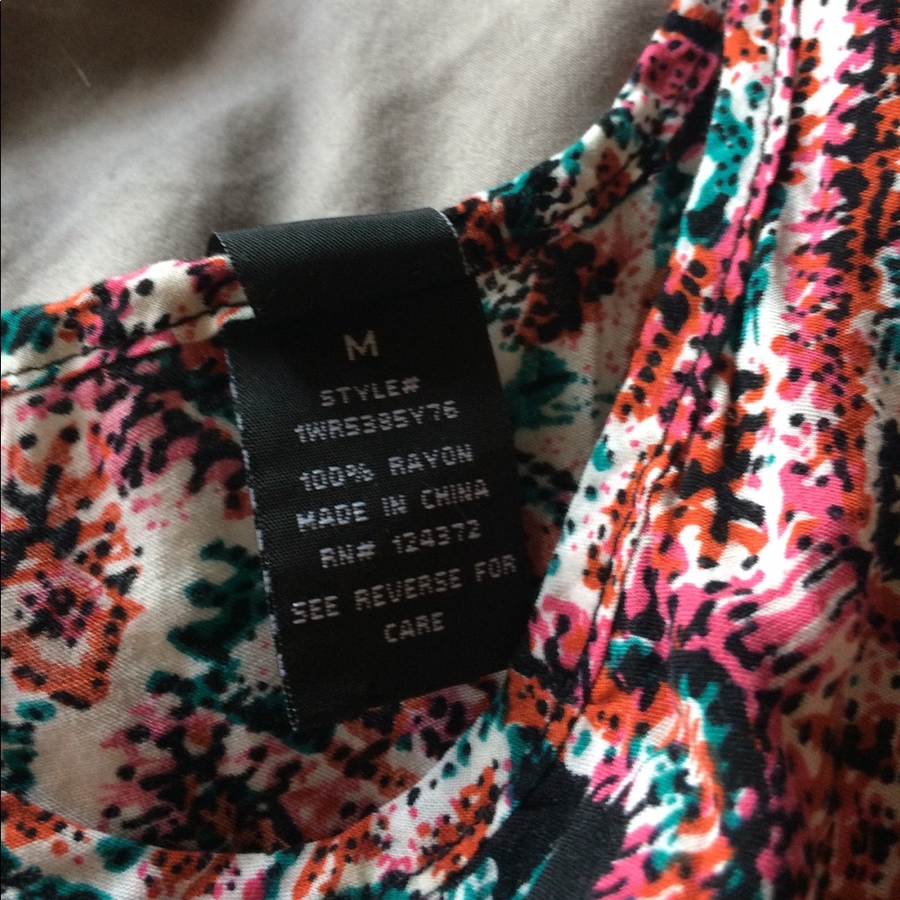 Patterned Romper - Picture 3 of 3