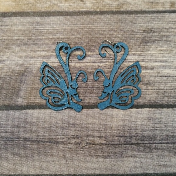 Earrings - Picture 2 of 2