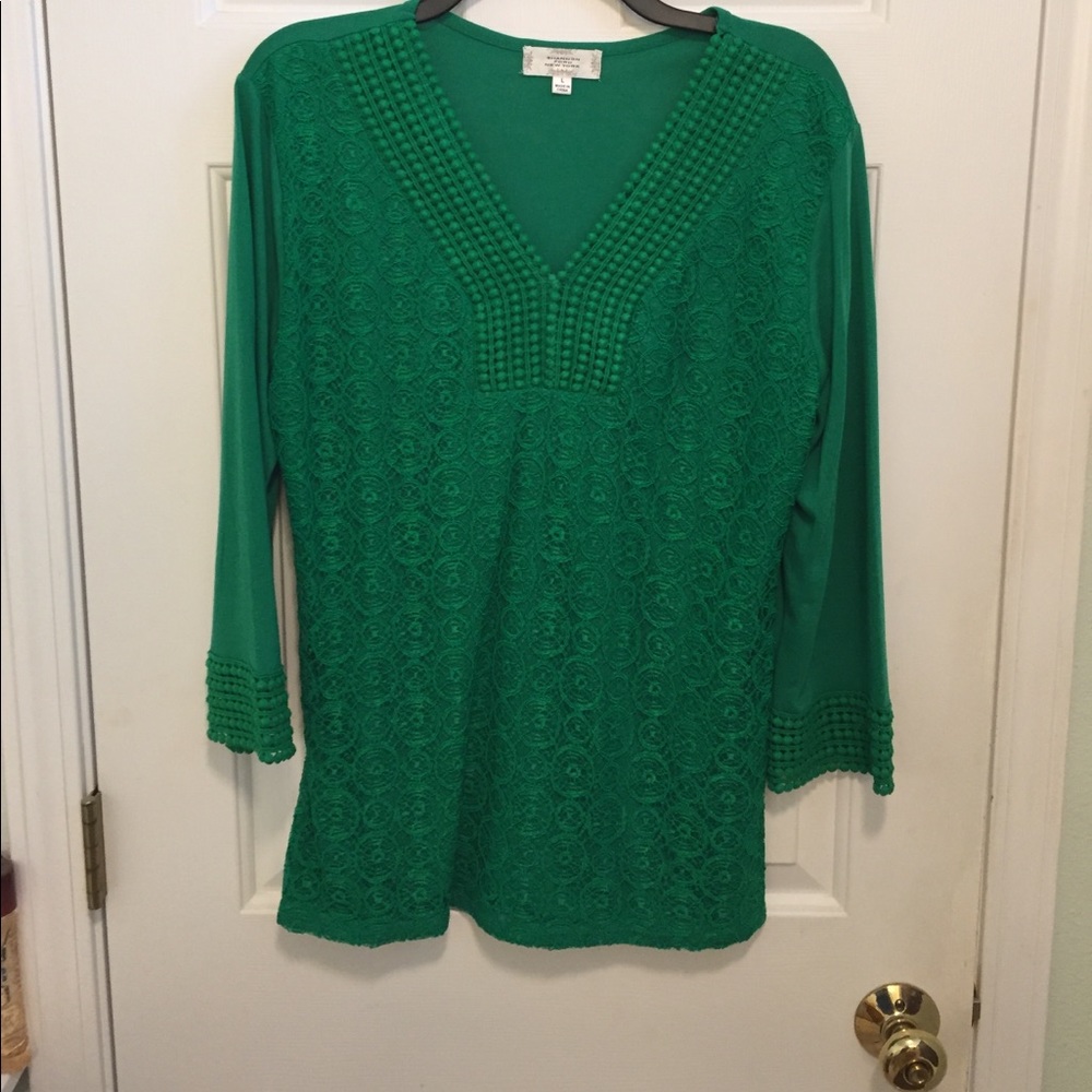 FINAL PRICE DROP- Final 7 days! Pretty Green top.