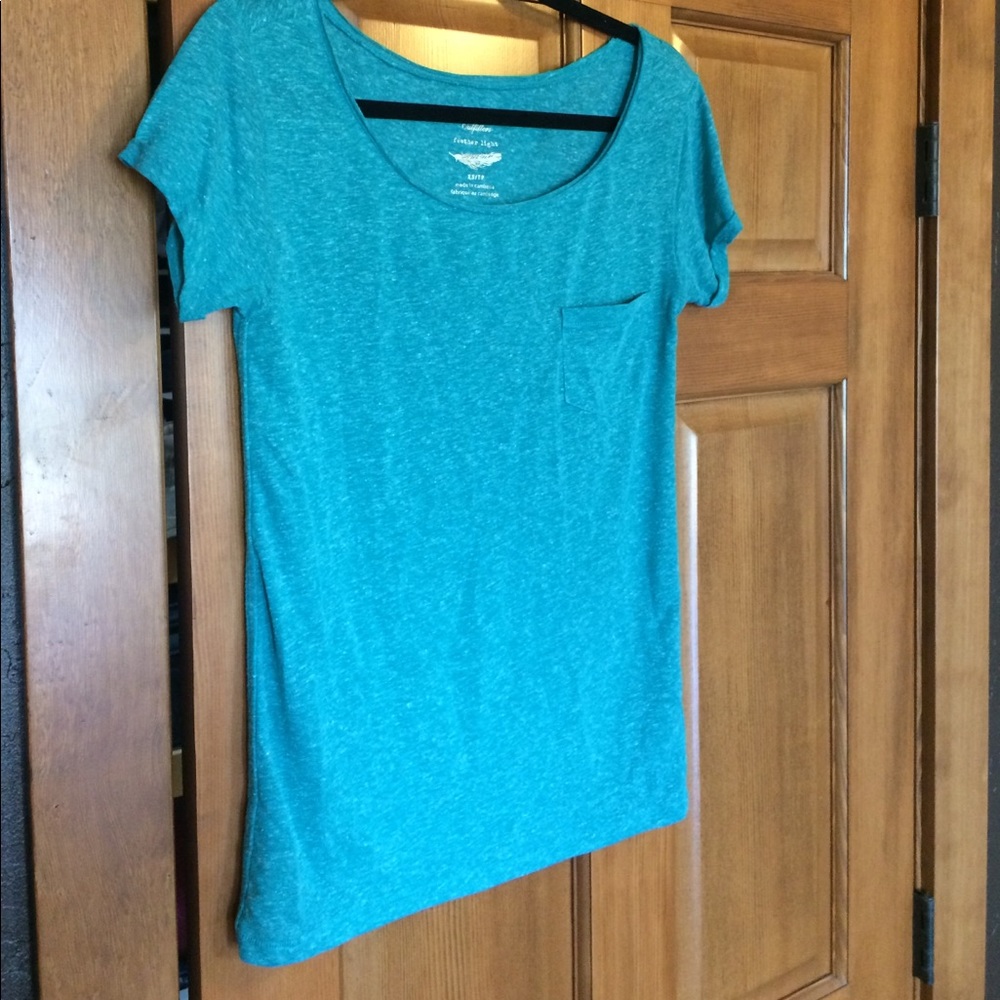American Eagle pocket T shirt