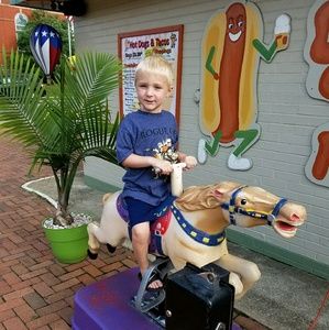 Meet your Posher, Carol