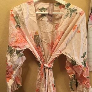 Robe (never worn- bridesmaid robe)