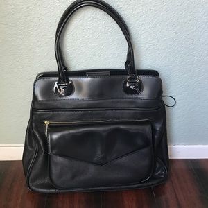 ⬇️ $40 Isaac Mizrahi large black purse