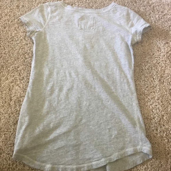 Hollister gray t-shirt! - Picture 3 of 3