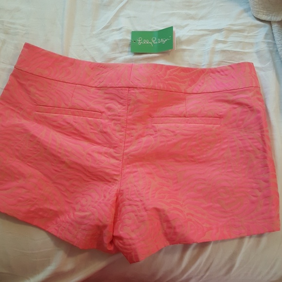 Lilly Pulitzer pink shorts - Picture 2 of 4