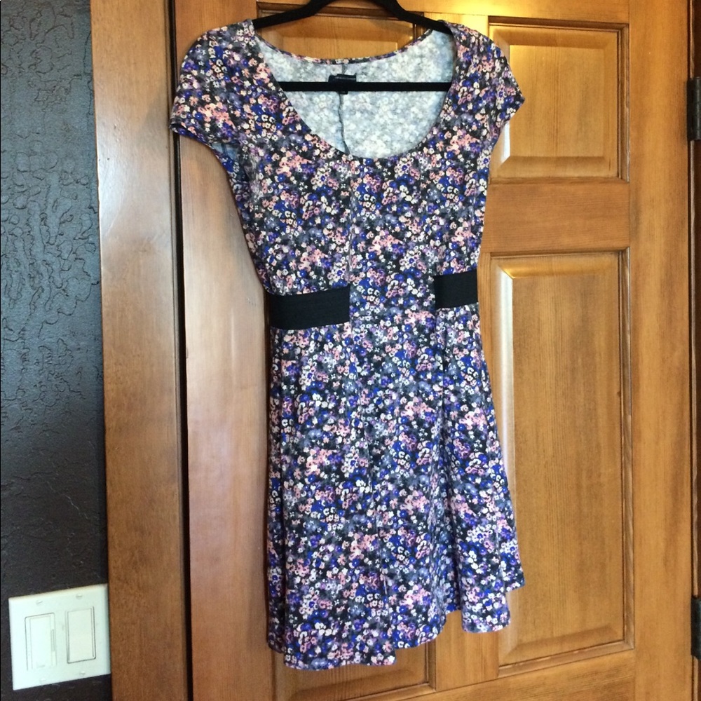 Patterned cut out American Eagle Dress