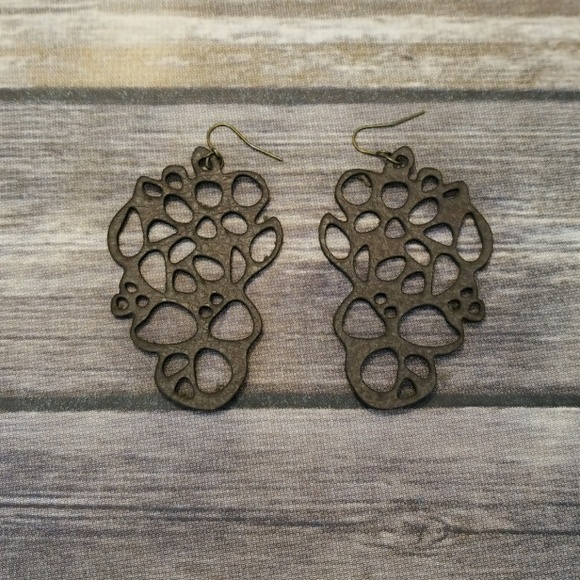 Earrings - Picture 2 of 2
