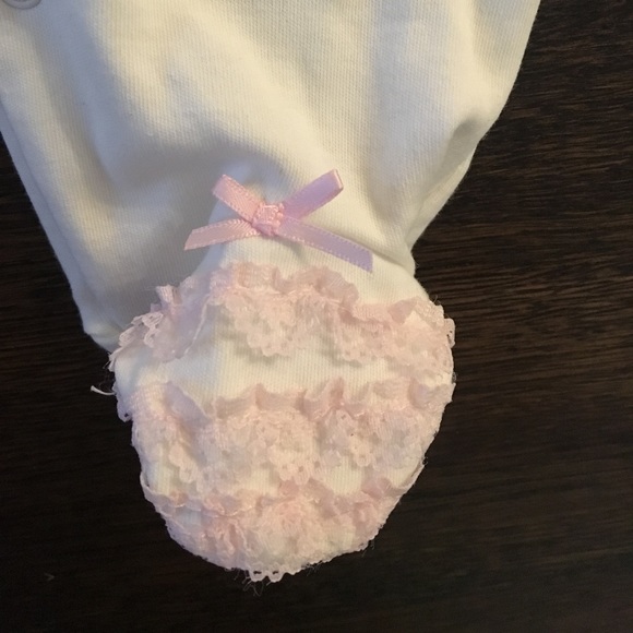 Little Me pajama set with cap 6 months - Picture 3 of 3