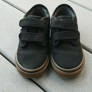 Boys vans/ small tear inside right shoe