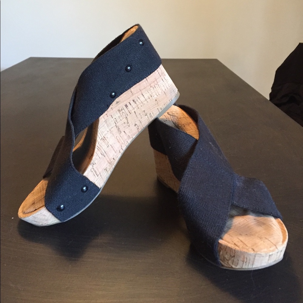 Lucky Brand Miller wedge sandals black