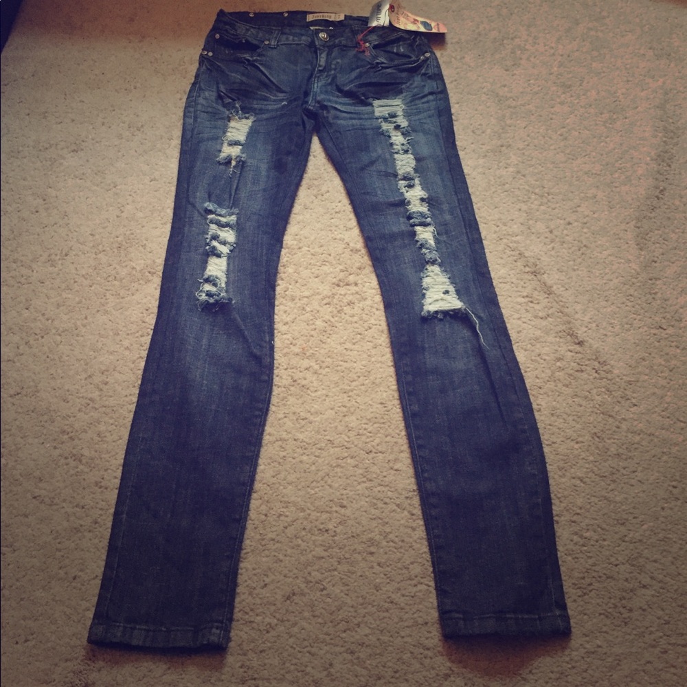 Destroyed Denim Skinny jeans