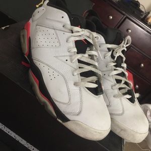 Jordan  Low Infrared 6s