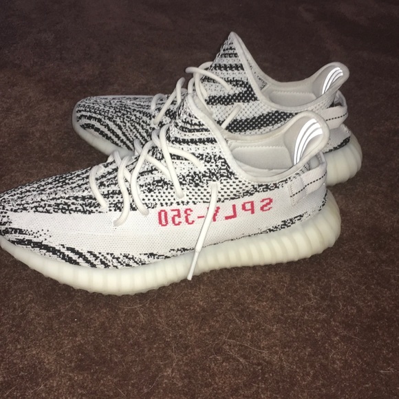 AUTHENTIC YEEZY 350 BOOST V2