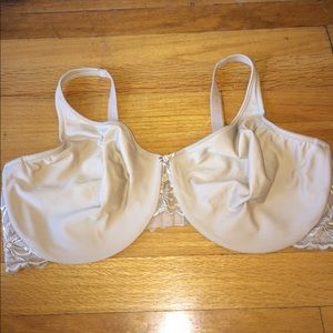 Lilyette bra