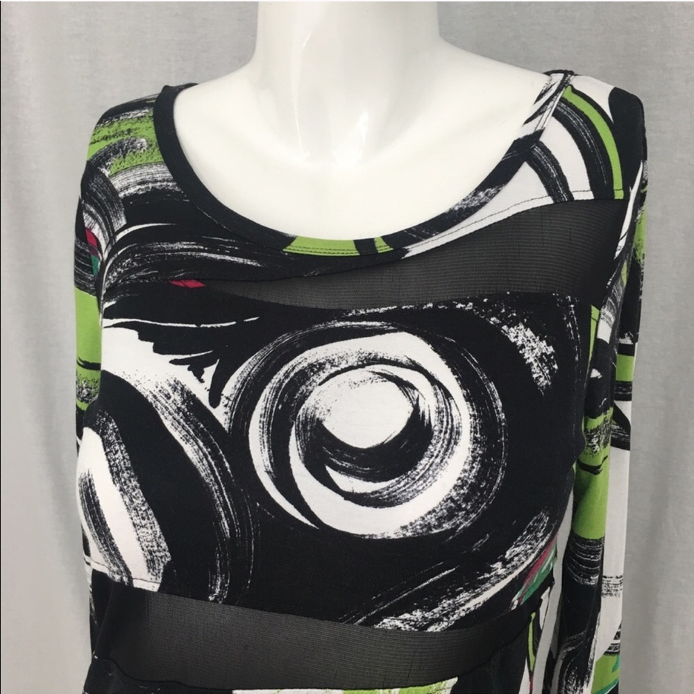 SOLD 🍂Medium Lynn Ritchie Silver Mesh Striped Top - Picture 4 of 8
