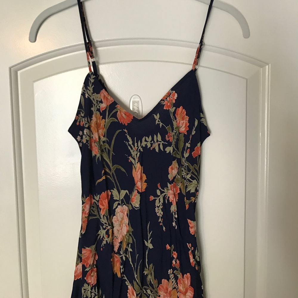 Flynn Skye Floral Maxi Dress GORGEOUS! - Picture 3 of 8