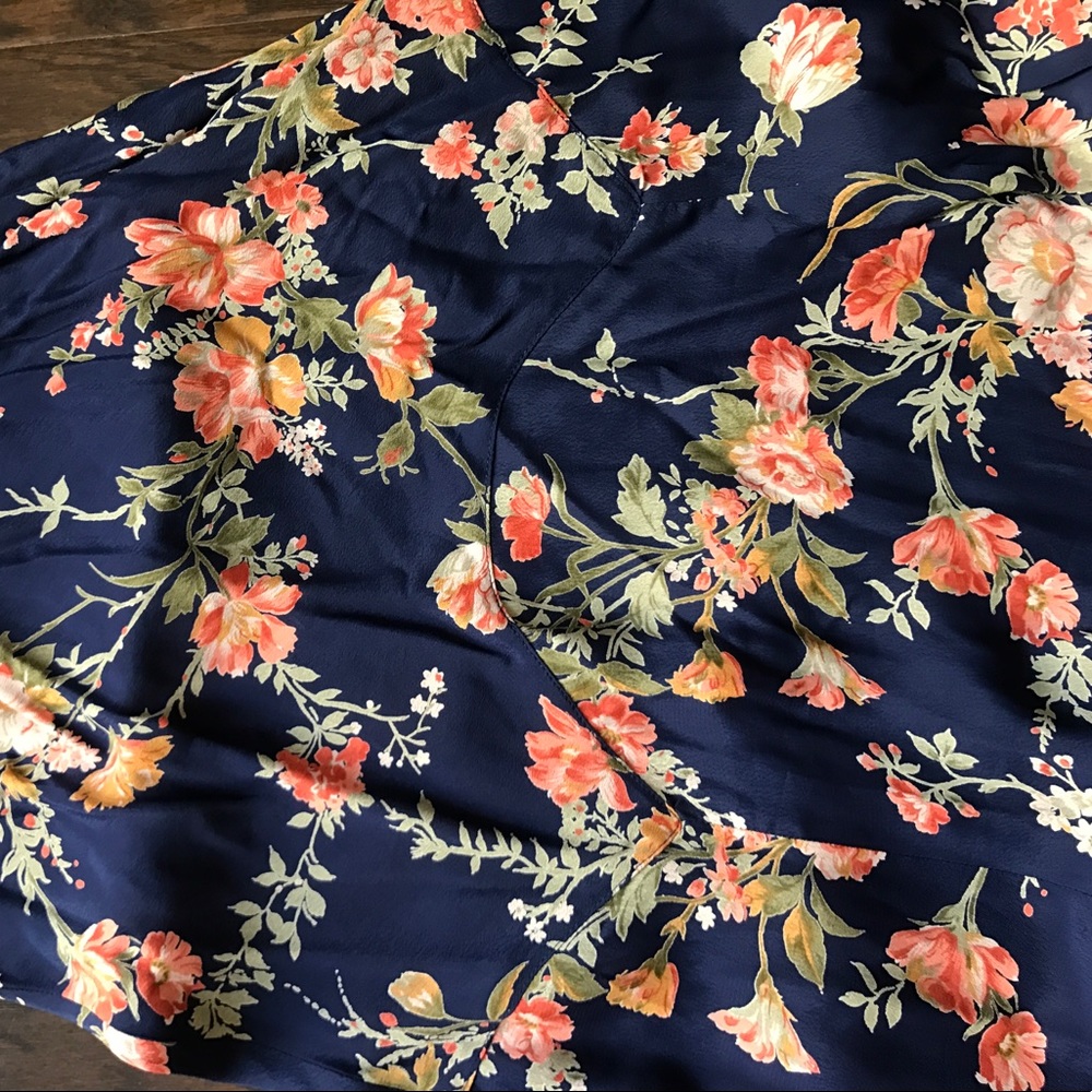 Flynn Skye Floral Maxi Dress GORGEOUS! - Picture 4 of 8