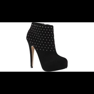 Ladies ALDO Lesniak Ankle Boots **Final Sale**