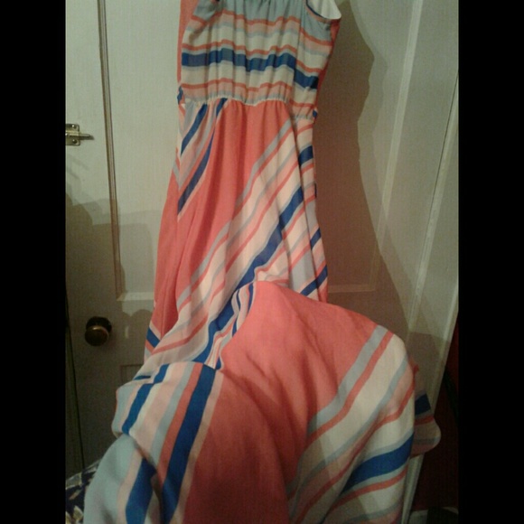 5 for $25 Maxi Dress with spaghetti straps - Picture 4 of 8