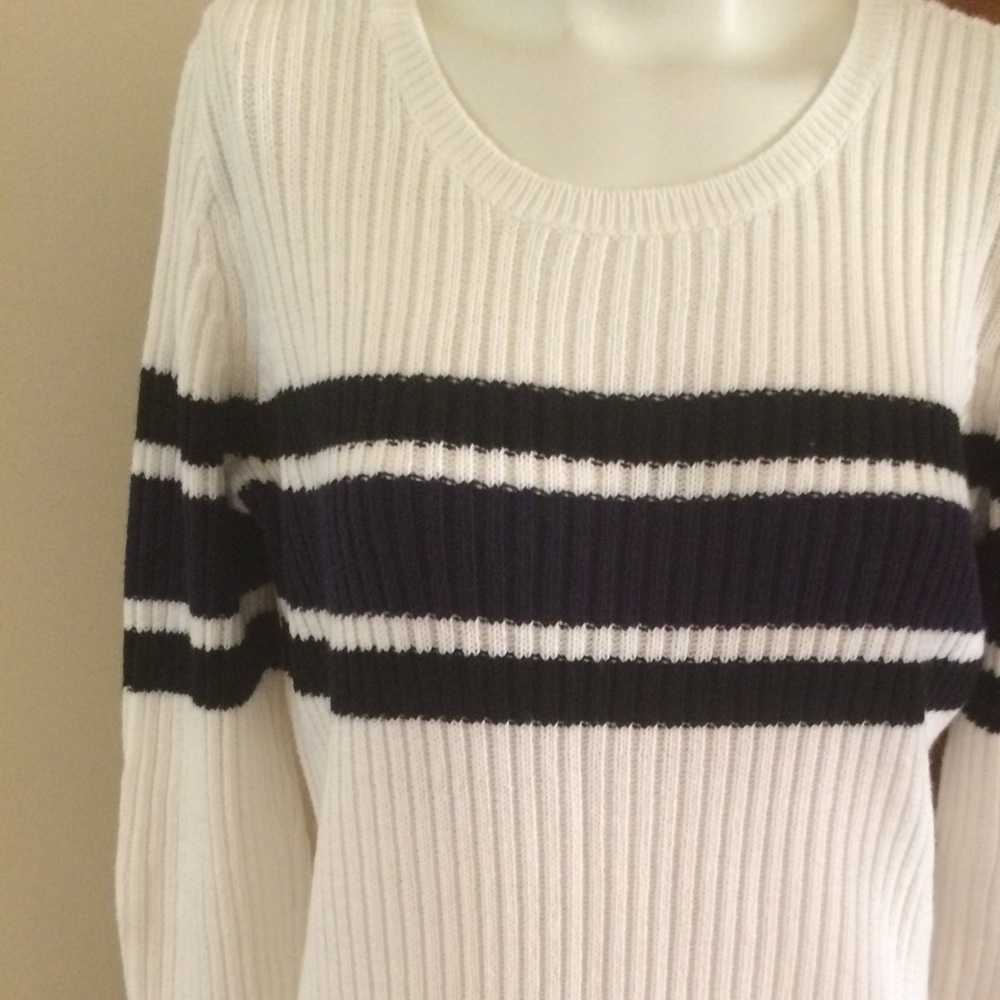 AB Studio Sweater--XL
