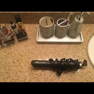 Sutra beauty flat iron