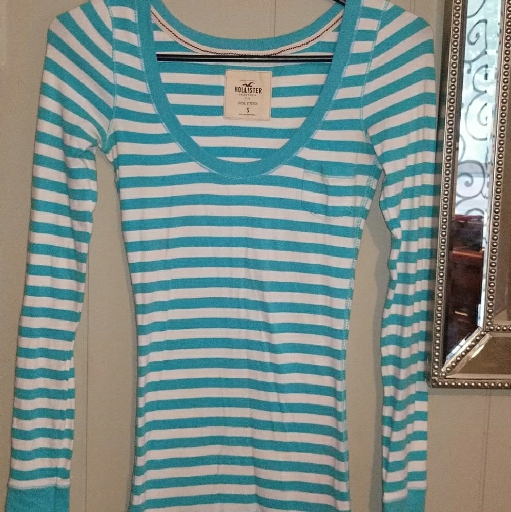 Hollister stretchy top