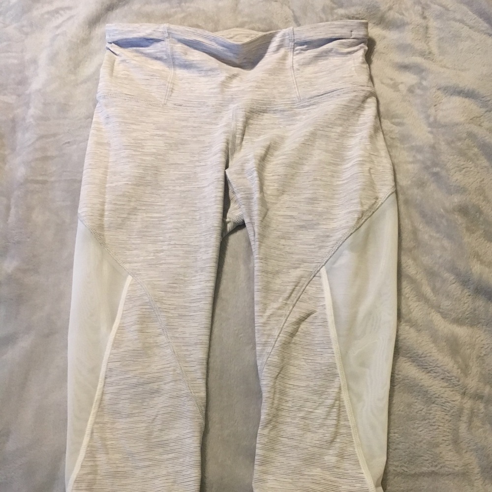 Lululemon Run with the Sun crops