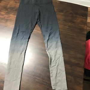 Aerie black fade to gray legging