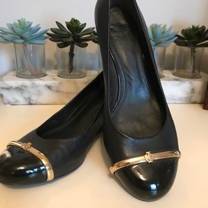 Tory Burch Black and Gold Wedges