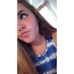 Meet your Posher, Mya