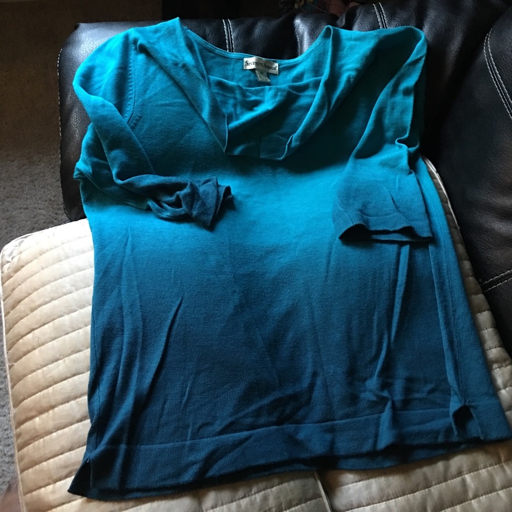 🔴 Turquoise thin sweater with cowl neckline