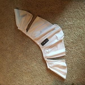 Off the shoulder white flowy crop top