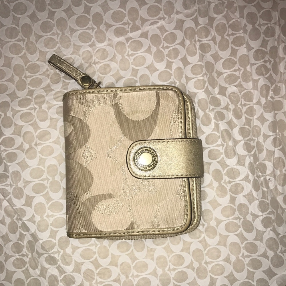 Khaki coach wallet