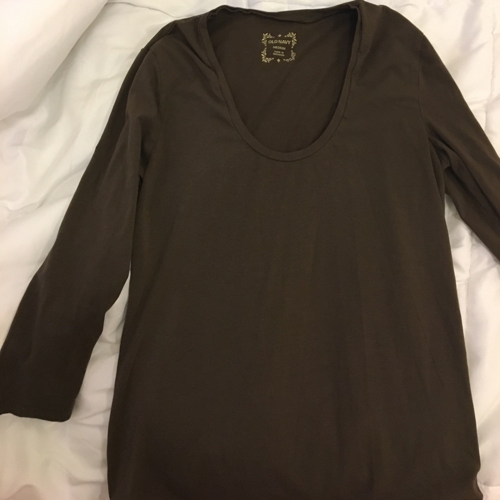 Scoop neck, brown, 3/4 length sleeve shirt